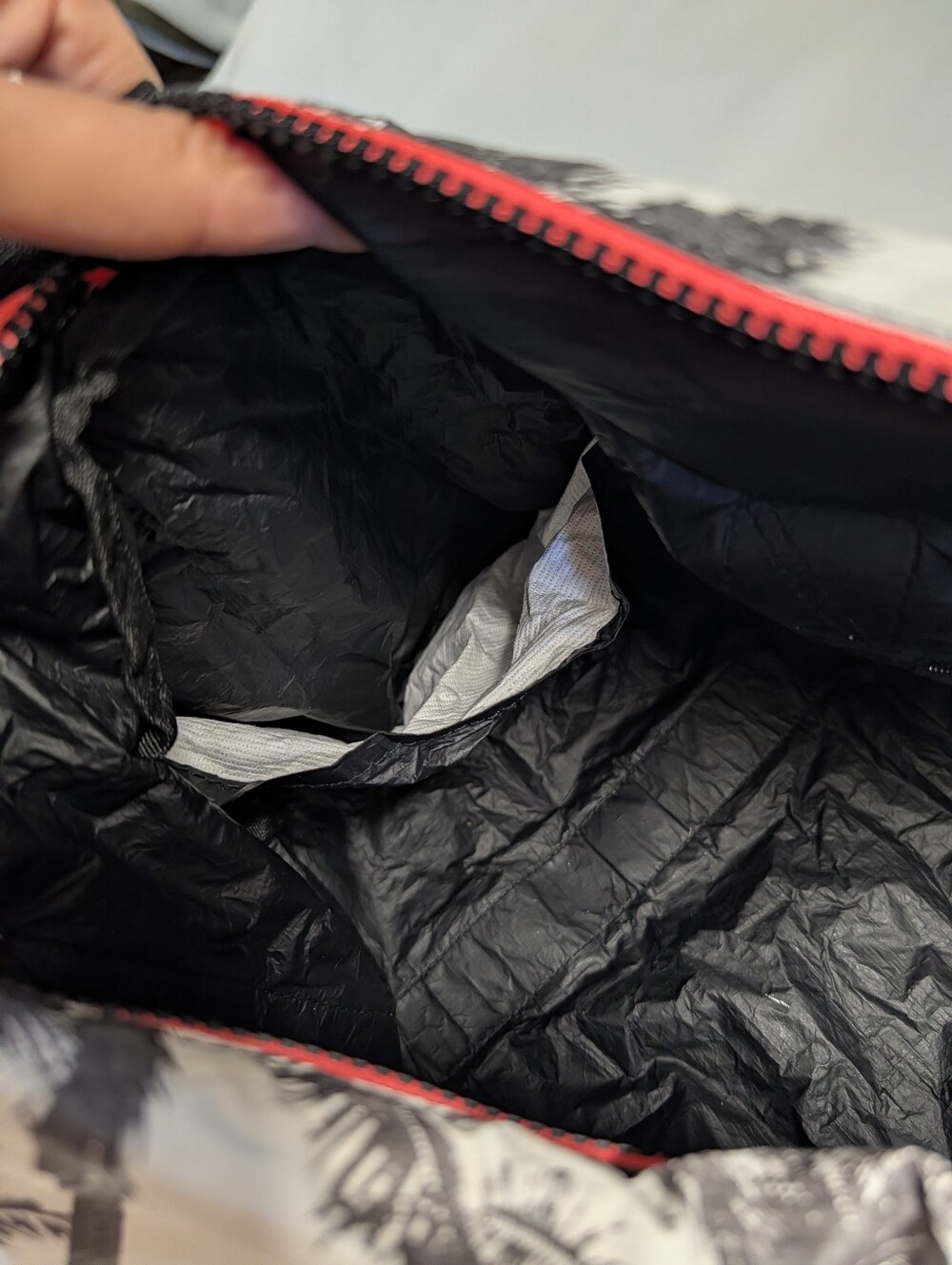 ALOHA Collection Black & White Palm-Print Travel Duffel with Red Trim - Picture 11 of 15